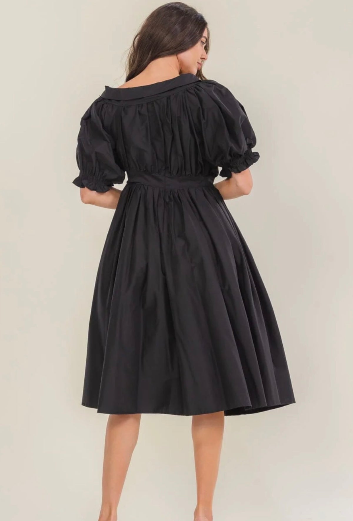 Dolly Midi in Black