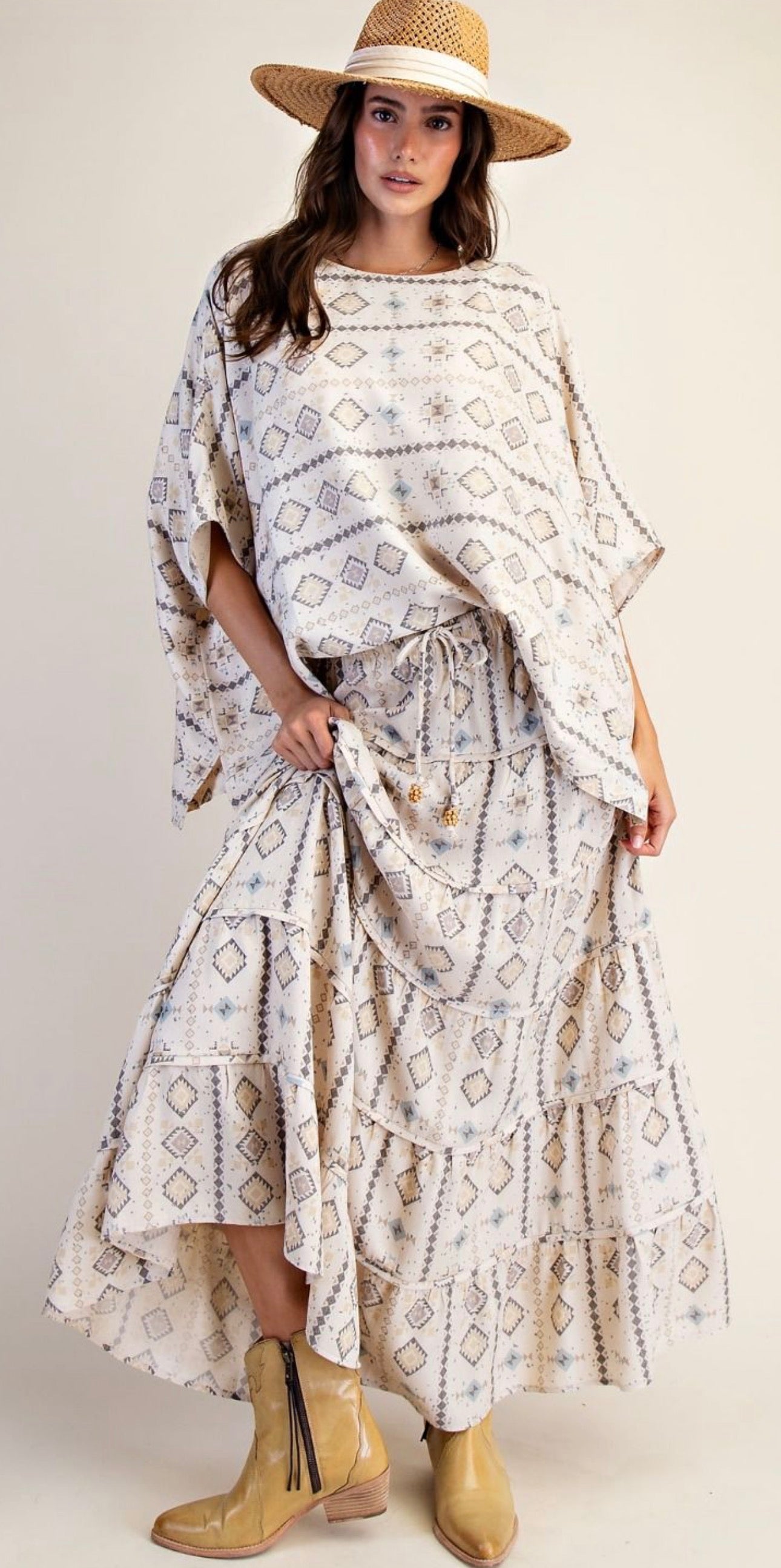 Azara Set in Oatmeal